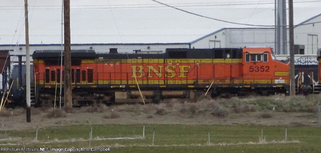 BNSF 5352